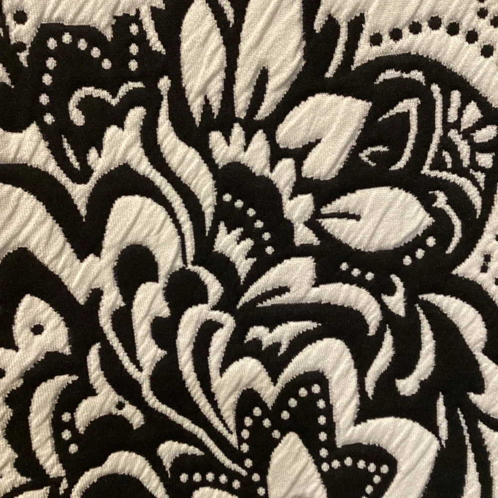 Vince Camuto Floral Jacquard Knit Sheath Dress, size 10 - Picture 7 of 13